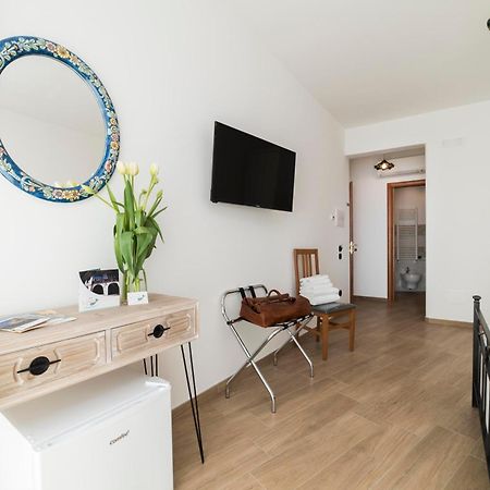 B&B Palazzo Pinto 2 Vietri Dış mekan fotoğraf