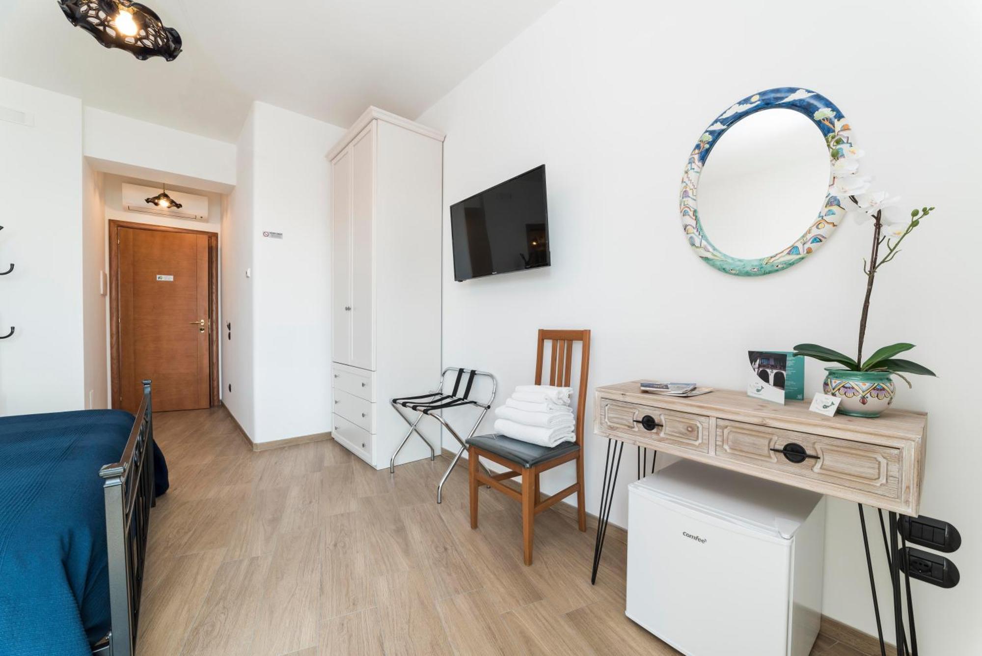 B&B Palazzo Pinto 2 Vietri Dış mekan fotoğraf