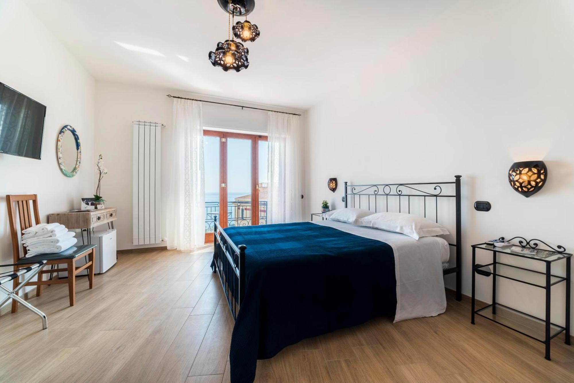 B&B Palazzo Pinto 2 Vietri Dış mekan fotoğraf